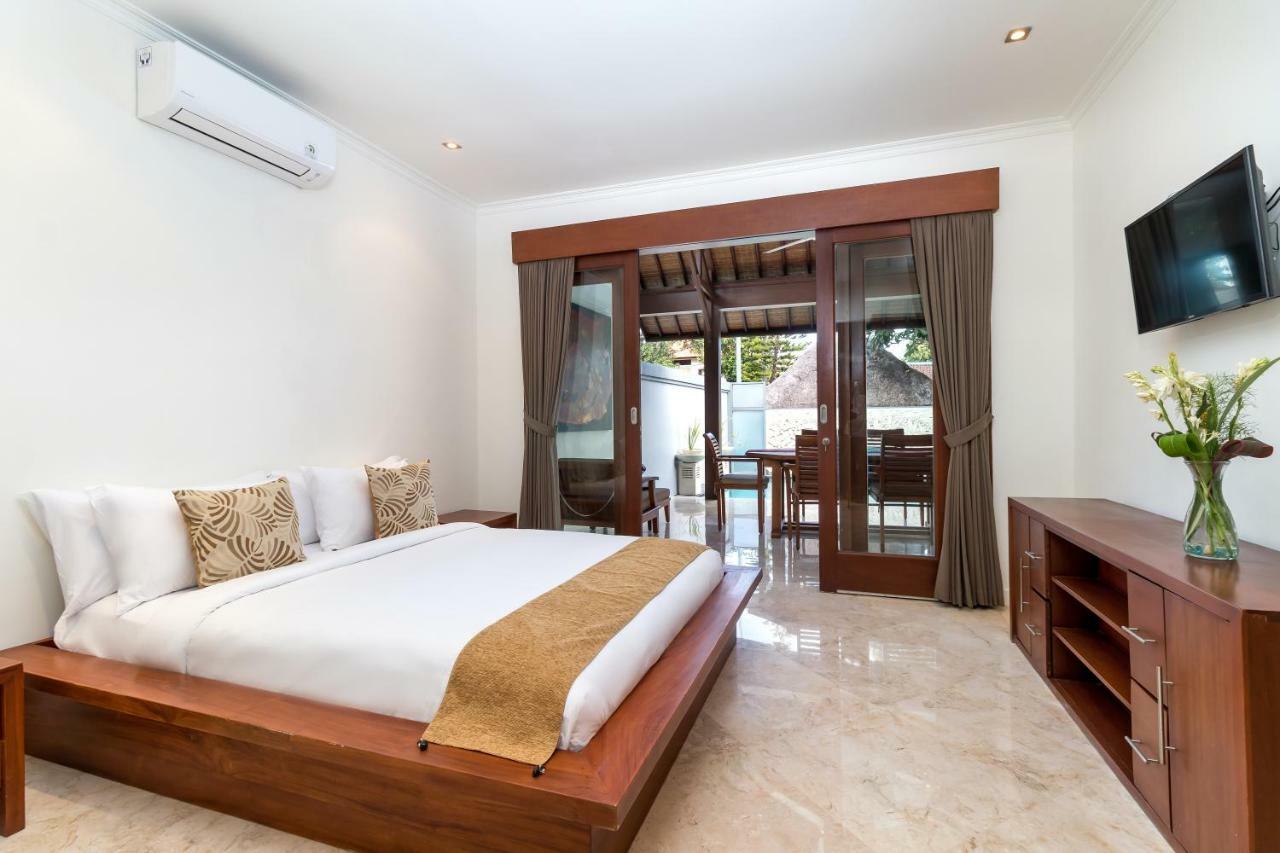 Villa Lalang Temu Jimbaran Esterno foto